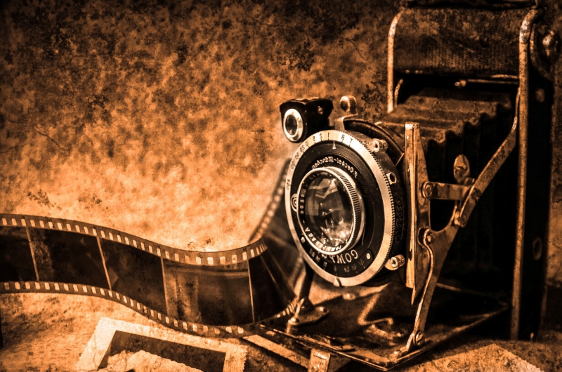 photographe-LA VALETTE DU VAR-min_light-wood-night-camera-photography-vintage-1245236-pxhere.com